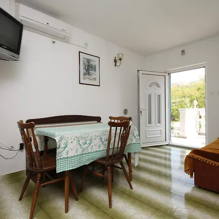Appartamento With A Parking Space Pag - 6327