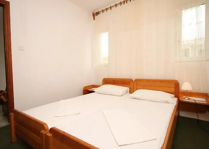 With A Parking Space Pag - 6327 * Pag Town